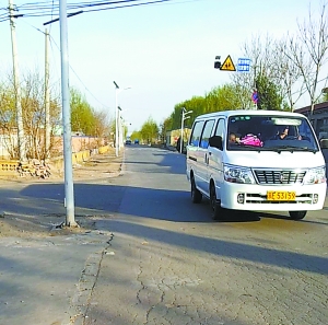 北京通州再現(xiàn)“黑校車”