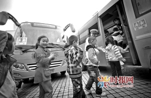 江西五寶鎮(zhèn)通校車 隨后轄區(qū)會陸續(xù)實現(xiàn)(一)