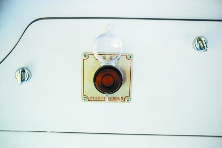 江北農(nóng)村孩子將坐新校車上下學 每人每天收費2元(圖)