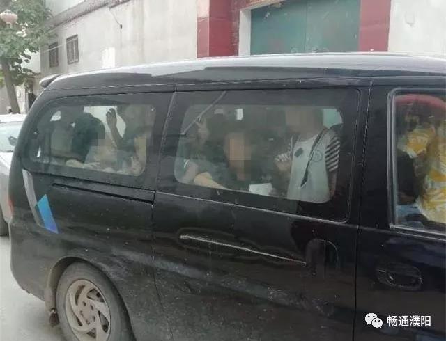 6月18日，遼寧省凌源市一名4歲幼童被遺忘在校車內(nèi)，放學(xué)時才被人發(fā)現(xiàn)死亡。