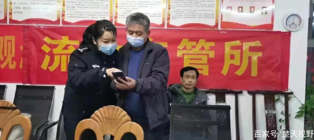 「警民“連心橋”」鄂州“流動(dòng)車管所”開(kāi)進(jìn)校車公司