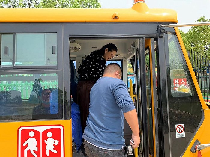 信陽潢川縣教體局多舉措加強(qiáng)校車安全綜合管理，保障師生出行安全