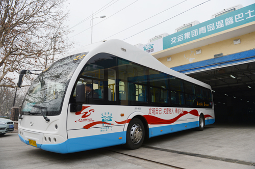 青島交運(yùn)溫馨巴士純電動(dòng)公交車