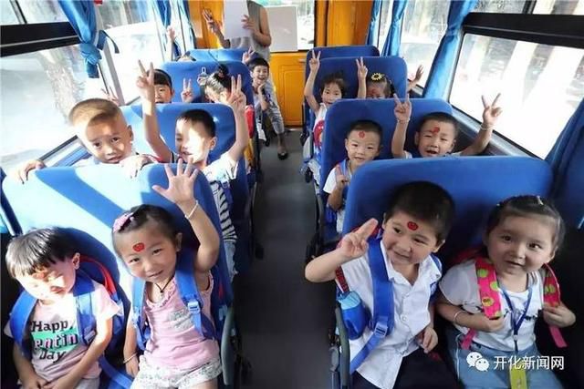 “長鼻子”新校車登陸浙江開化