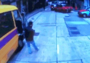 香港“無人校車”失控致3死11傷，初步懷疑手剎沒拉好