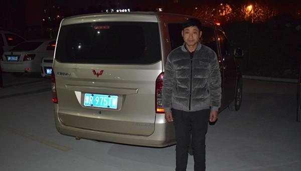 南陽社旗一天查處2起嚴(yán)重違法校車，駕駛員被處罰