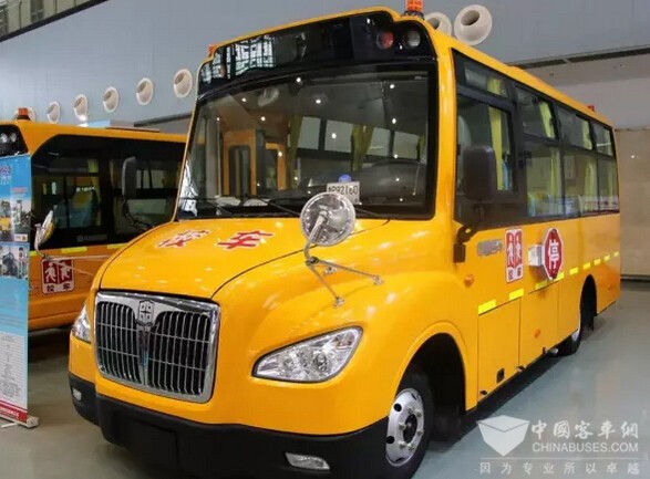 中通三款幼兒園校車登陸全國(guó)幼教展