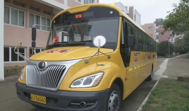 三門家長！定制校車來了，快來看有經過你家小區嗎？還可預約報名！