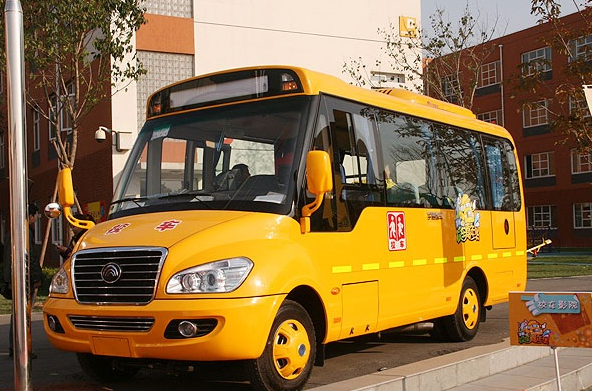 校車銷量加速反彈 年內或將達3萬輛？